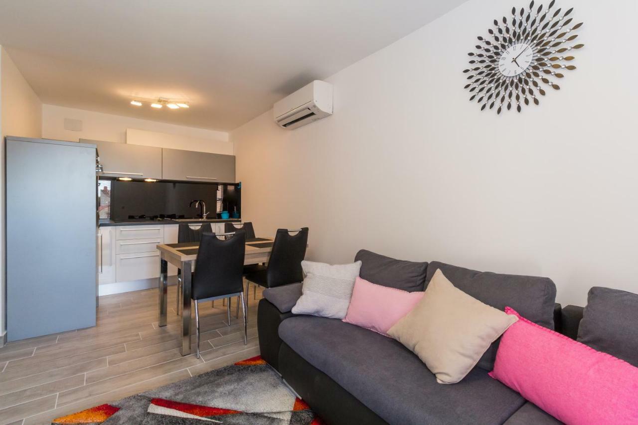 App Joly In Center Old Town Appartement Biograd Na Moru Buitenkant foto